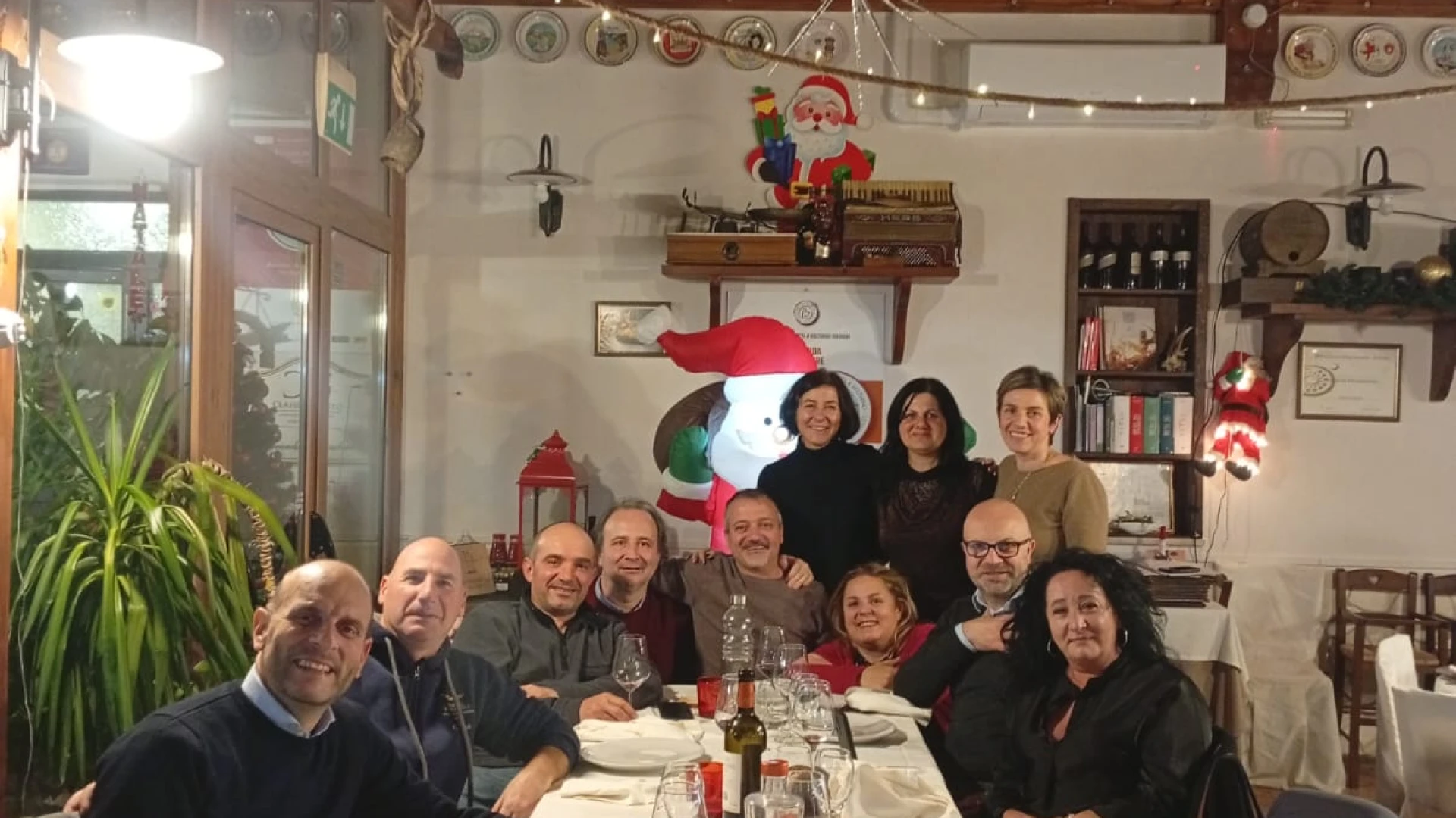 Castel San Vincenzo: ritrovo e serata di inizio anno per i cinquantenni del posto. Una festa speciale.