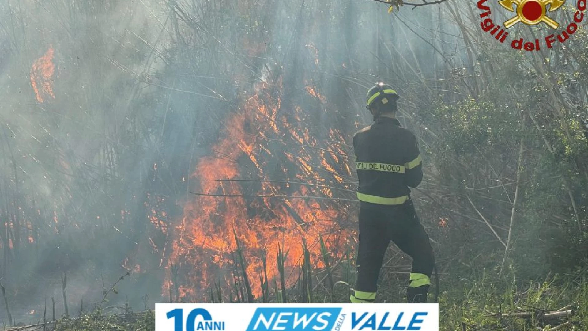 Isernia: incendio nel pomeriggio di oggi in località Corrado. Intervento dei Vigili del Fuoco.