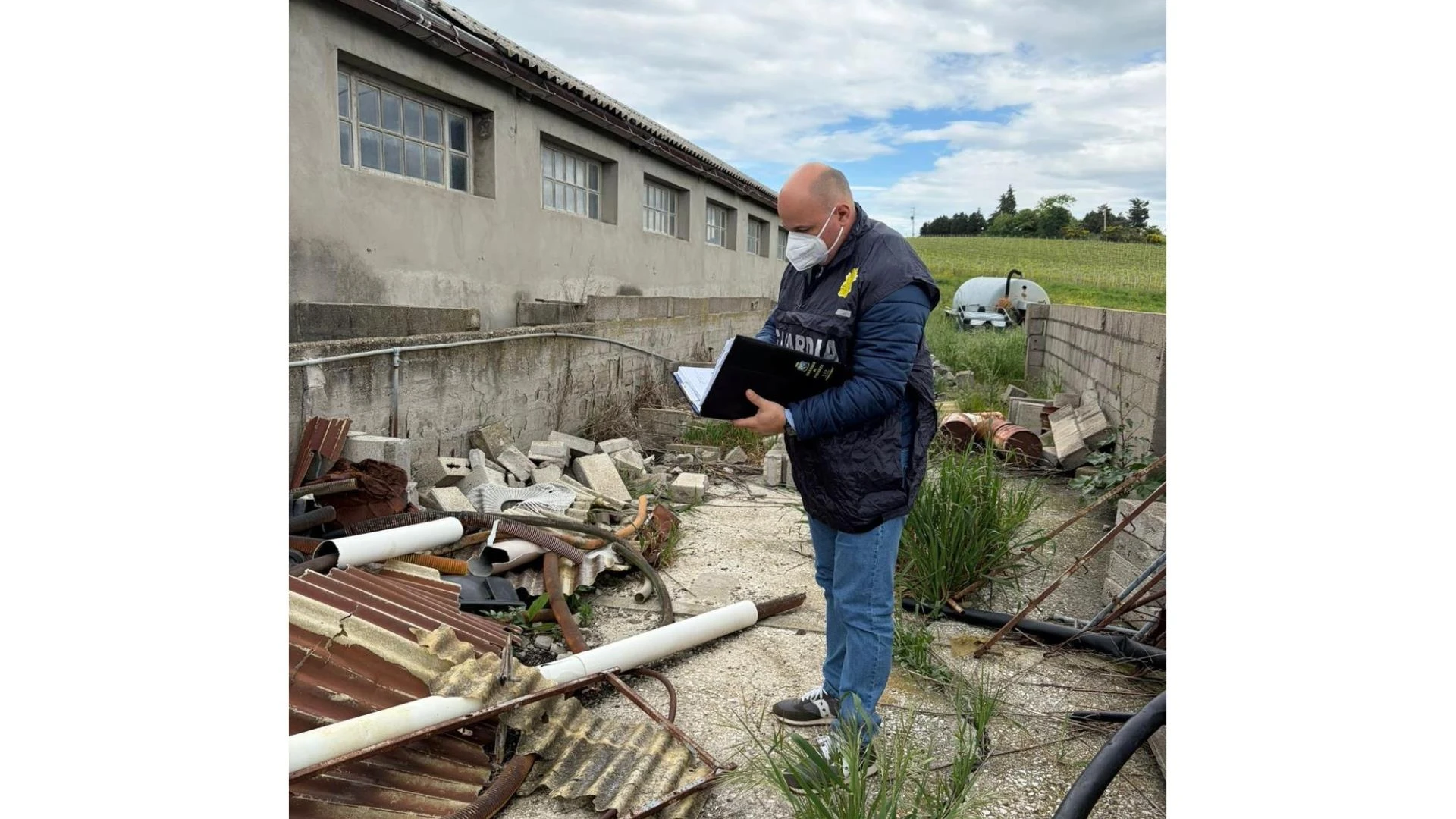 Campobasso: la Guardia di Finanza sequestra due immobili per reati ambientali. Denunciati due responsabili.