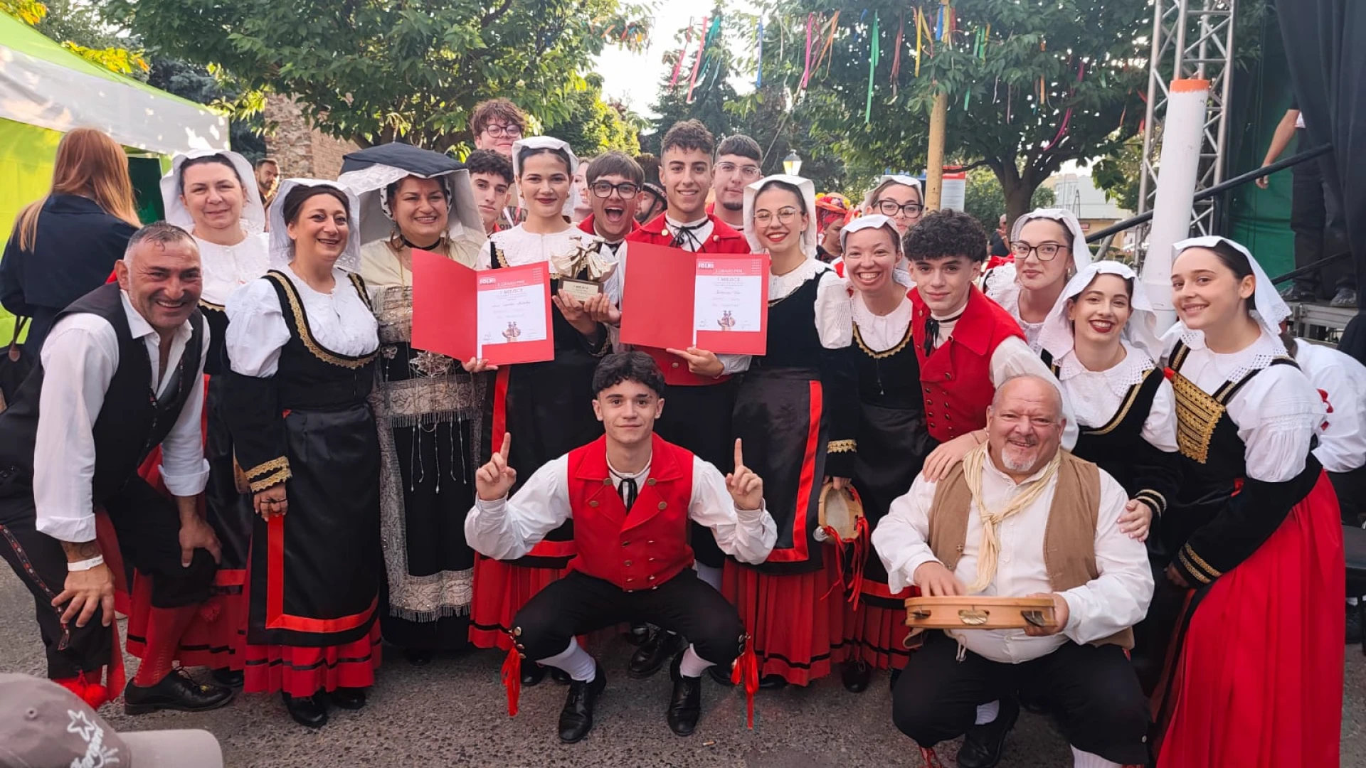 Il Gruppo Folk "Ru Maccature" vince il Terzo Grand Prix di danza in Polonia.