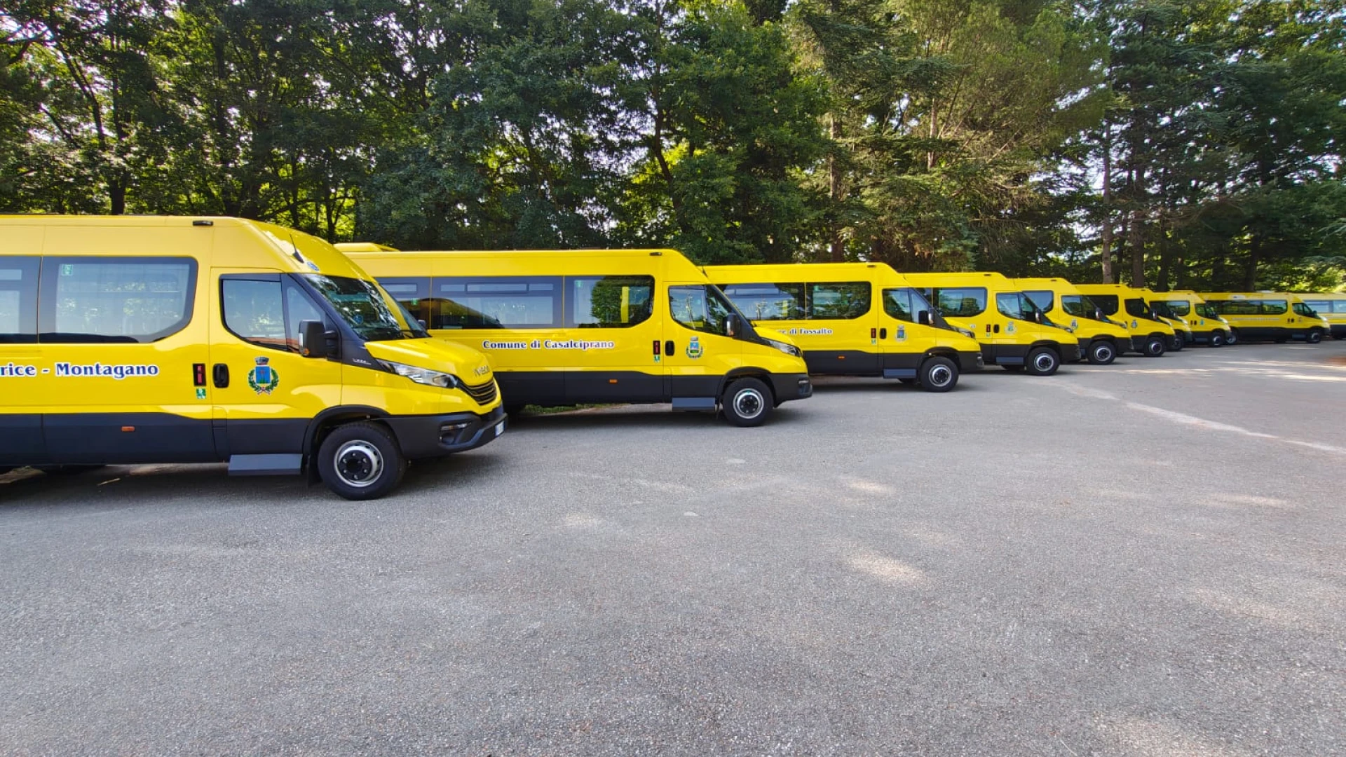 𝗥𝗲𝗴𝗶𝗼𝗻𝗲 𝗠𝗼𝗹𝗶𝘀𝗲 𝗰𝗼𝗻𝘀𝗲𝗴𝗻𝗮 𝘀𝗰𝘂𝗼𝗹𝗮𝗯𝘂𝘀 𝗮 𝟭𝟳 𝗖𝗼𝗺𝘂𝗻𝗶 𝗲 𝟯 𝗩𝗮𝗻 𝗮𝗴𝗹𝗶 𝗔𝘁𝘀, 𝗰𝗼𝗻𝗳𝗲𝗿𝗲𝗻𝘇𝗮 𝘀𝘁𝗮𝗺𝗽𝗮 𝗮 𝗖𝗮𝗺𝗽𝗼𝗰𝗵𝗶𝗮𝗿𝗼: “𝗣𝗮𝘀𝘀𝗼 𝗰𝗼𝗻𝗰𝗿𝗲𝘁𝗼, 𝟮𝟭𝟴 𝗶 𝗺𝗲𝘇𝘇𝗶 𝗰𝗼𝗻𝘀𝗲𝗴𝗻𝗮𝘁𝗶 𝗲 𝗶𝗻 𝗲𝘀𝗲𝗿𝗰𝗶𝘇𝗶𝗼, 𝗽𝗶𝘂̀ 𝟳𝟱 𝗶𝗻 𝗰𝗼𝗻𝘀𝗲𝗴𝗻𝗮”