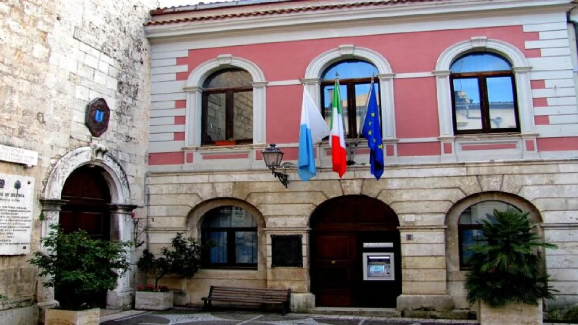 San Lazzaro, riapre via Aldo Moro. Lunedì prossimo anche la consegna del nuovo anfiteatro urbano realizzato in quell’area.