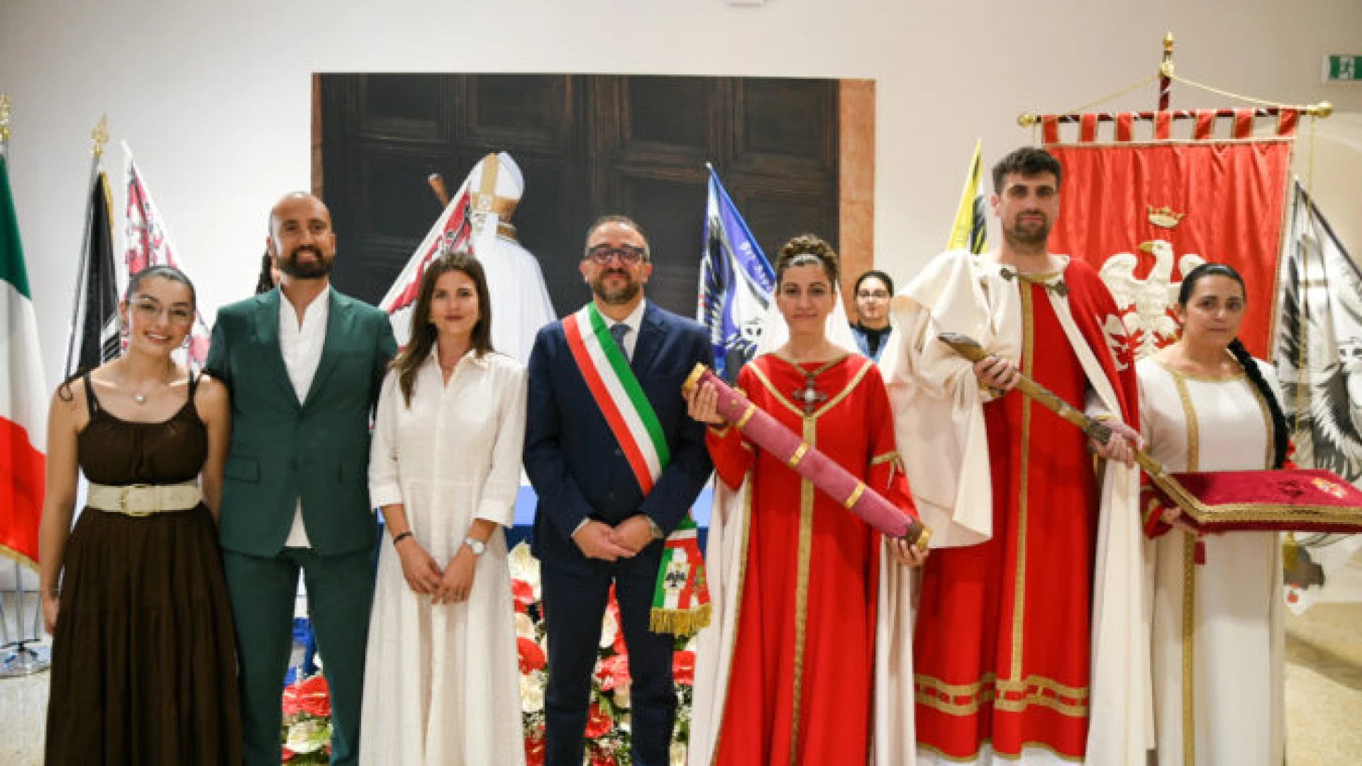 Perdonanza, oggi giorno del Corteo della Bolla e dell’apertura della Porta Santa della Basilica di Santa Maria di Collemaggio.