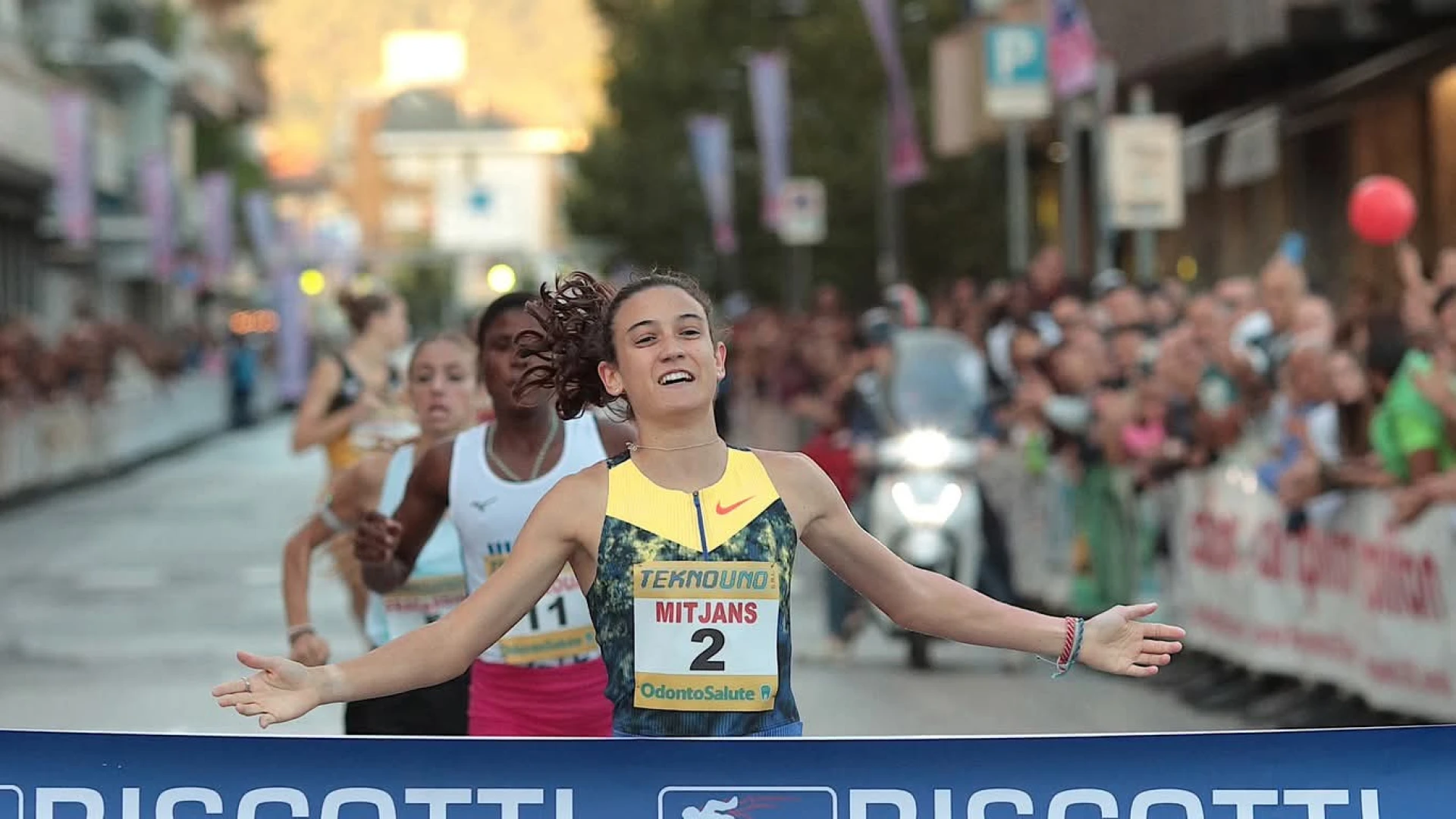 Miglio delle Donne: Mitjans firma il nuovo record del percorso