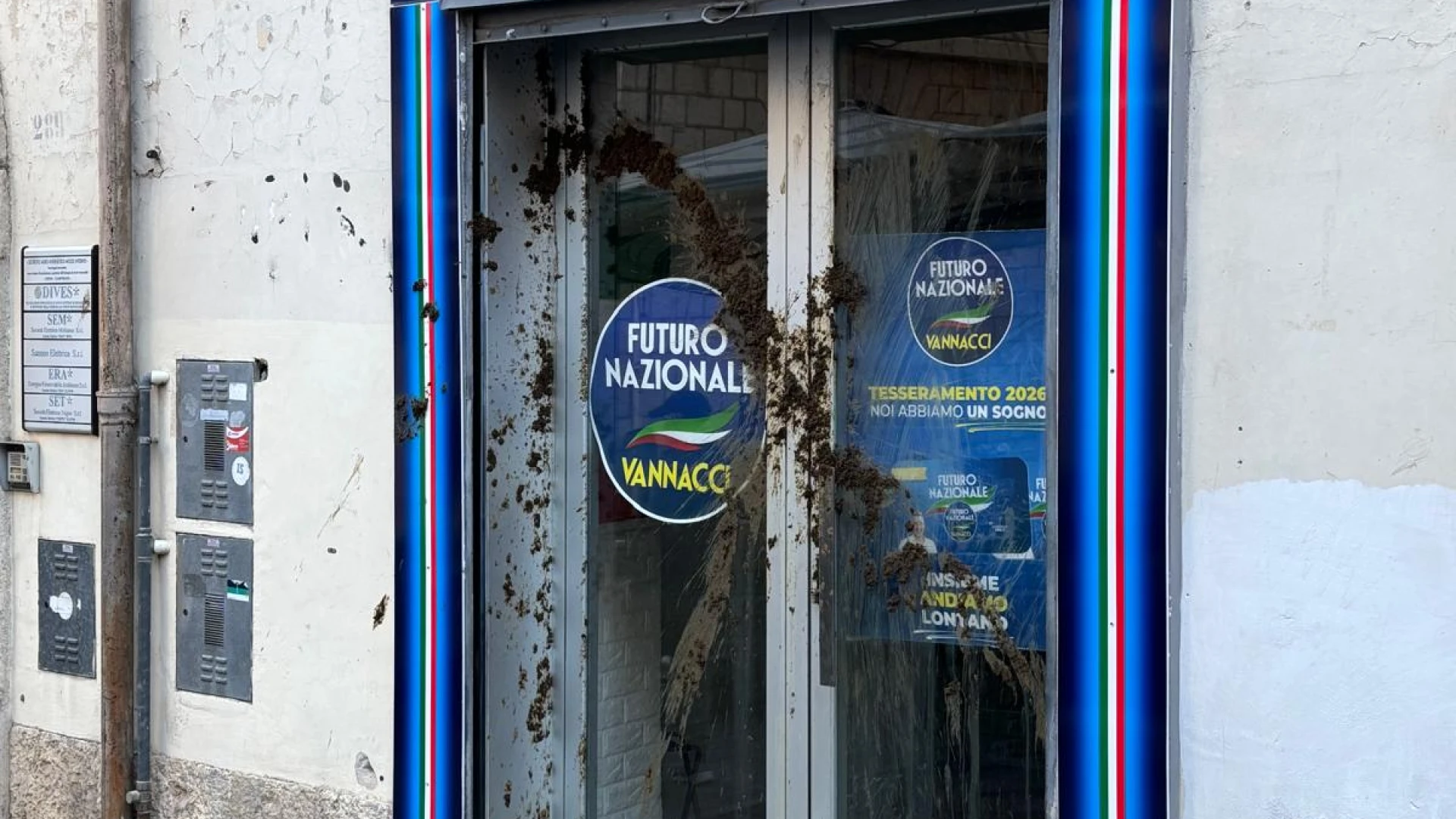 Imbrattata la sede di Futuro Nazionale Vannacci a Isernia: denuncia alle forze dell’ordine.