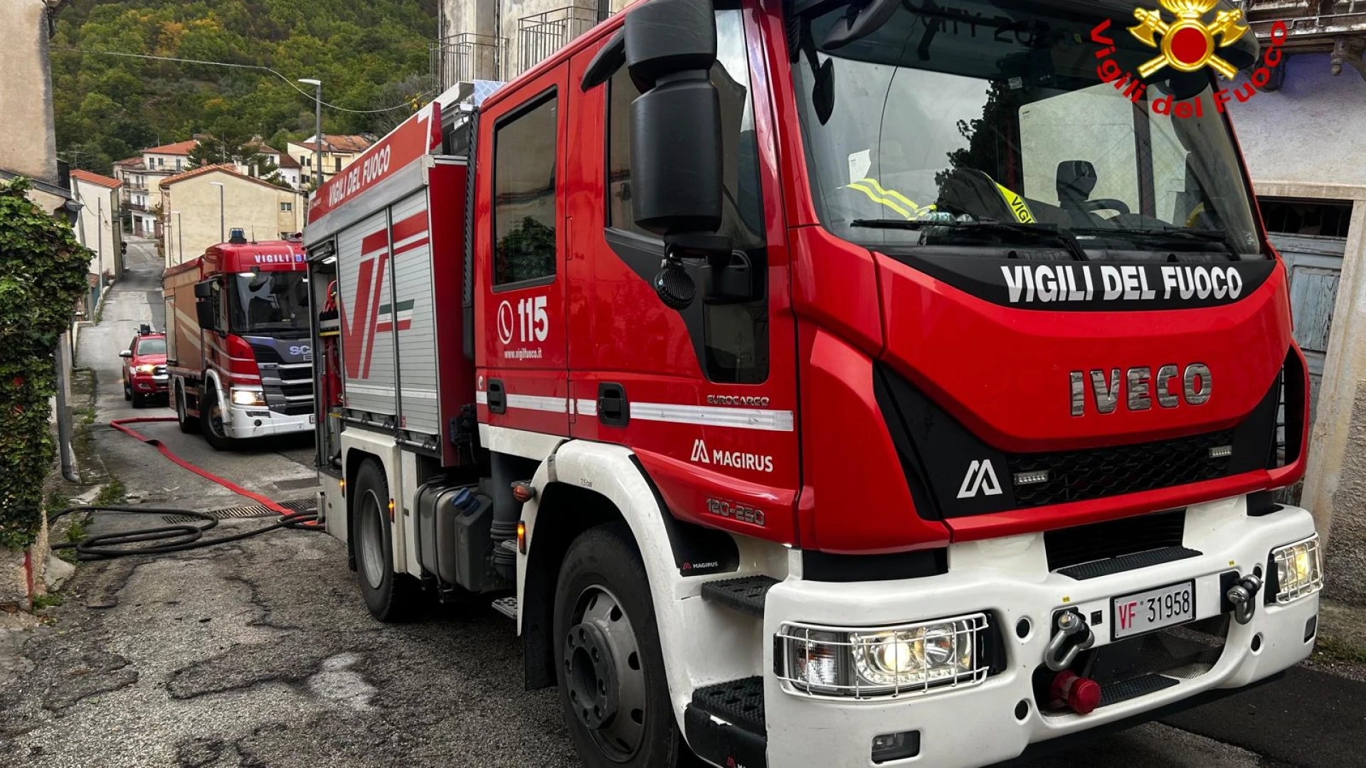 Santa Maria del Molise: incendio all’interno di una abitazione in stato di abbandono. Intervengono i Vigili del Fuoco di Isernia.